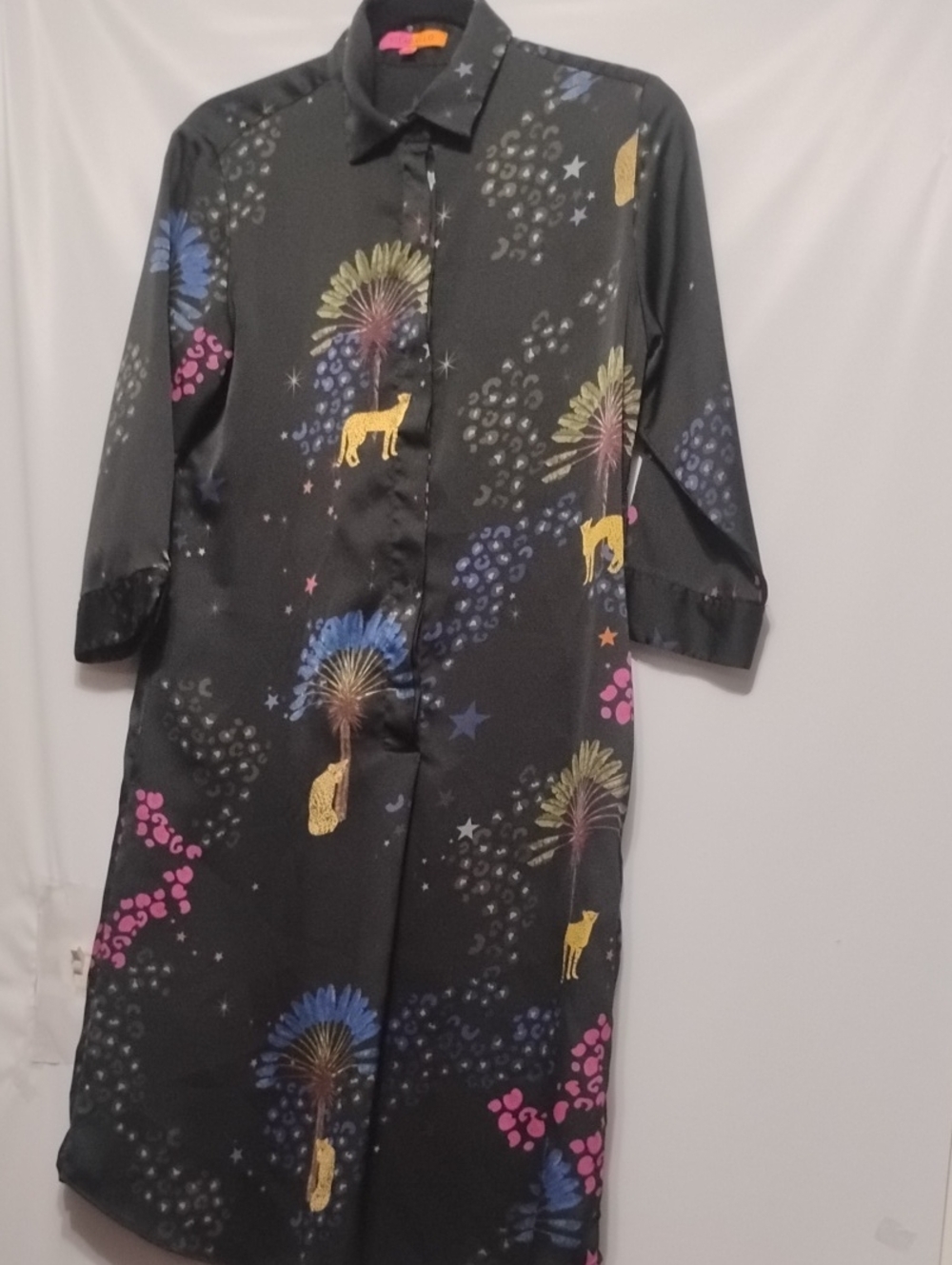 Vilagallo Cheetah Jungle Print Black Midi Button-Front Animal & Floral Motif